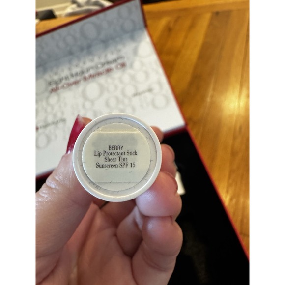 Elizabeth Arden 6 Piece Eight Hour Cream Gift Set In Red Box NEW - Picture 12 of 16